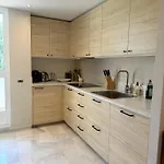 West-facing Penthouse Roof Terrace Overlooking Pool Walk To Tennis And Golf Διαμέρισμα