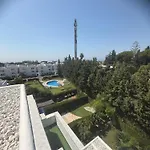 아파트 West-facing Penthouse Roof Terrace Overlooking Pool Walk To Tennis And Golf