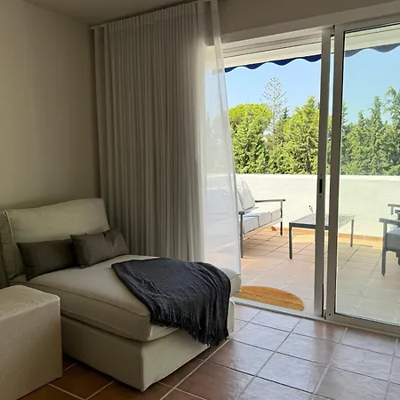 Διαμέρισμα West-facing Penthouse Roof Terrace Overlooking Pool Walk To Tennis And Golf *