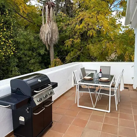 West-facing Penthouse Roof Terrace Overlooking Pool Walk To Tennis And Golf In Benavista אסטפונה